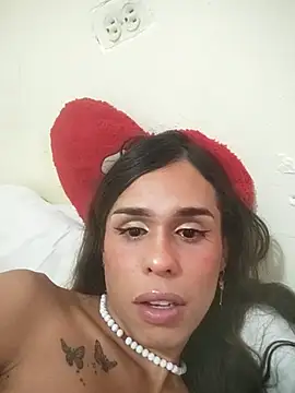 הופעת וובקאם של pretty_ariiel
