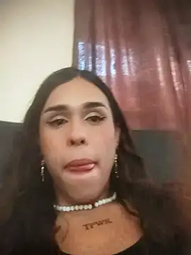 pretty_ariiel's Webcam Show