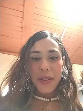 pretty_ariiel Webcam show