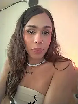pretty_ariiel Show in webcam