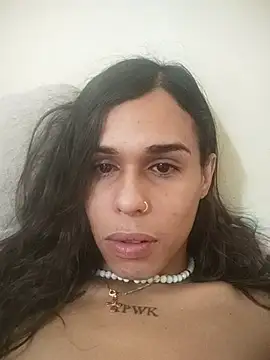 pretty_ariiel Show in webcam