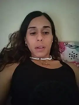 Show modela pretty_ariiel na web-kameri
