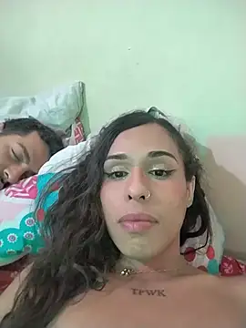 Show de pretty_ariiel na webcam