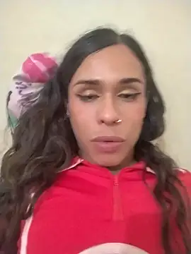 pretty_ariiel Show in webcam