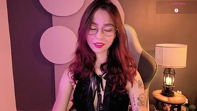 rosse_98_'s Live XXX Chat