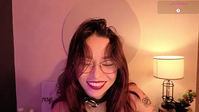 rosse_98_ Chat XXX in diretta