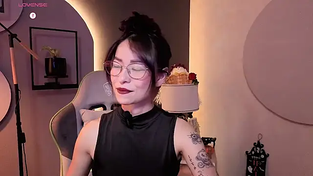 rosse_98_'s Live XXX Chat