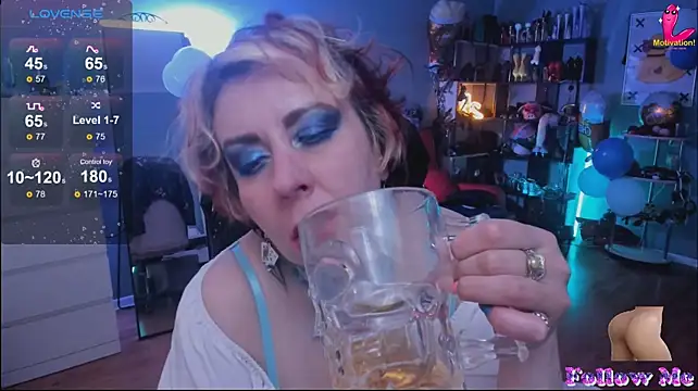 GinaMiracle's Webcam Show