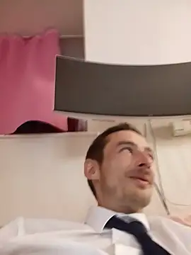 AsStraightAsARuler Webcam show