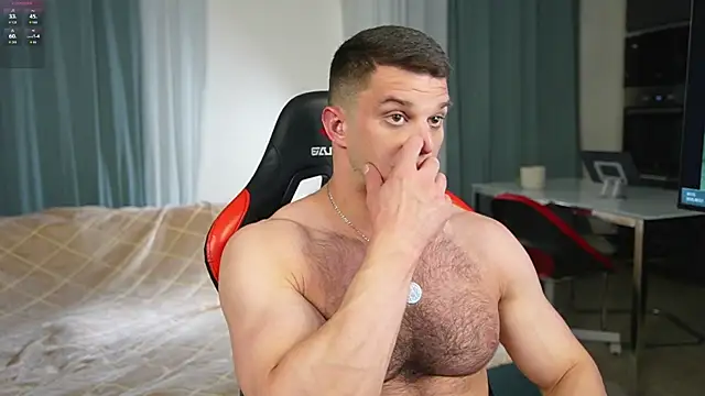 danielkraigforu webkamerás műsora