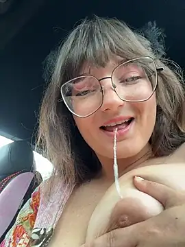 urpuppymoon Show in webcam