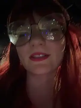 urpuppymoon's Webcam Show