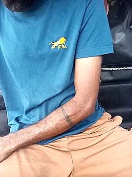 Show modela DulajThushara2468 na web-kameri