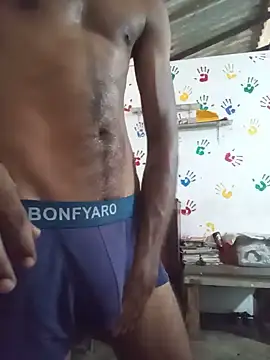 Show modela DulajThushara2468 na web-kameri