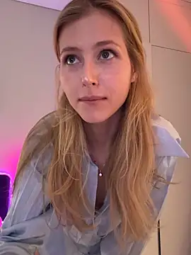 LunaRase's Webcam Show