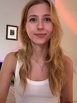 Chatroom XXX en direct de LunaRase