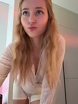 LunaRase webcam show