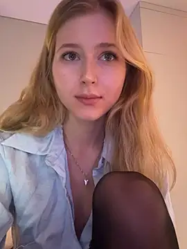 Онлайн чат XXX LunaRase