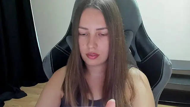Mia_shy1's Live XXX Chat