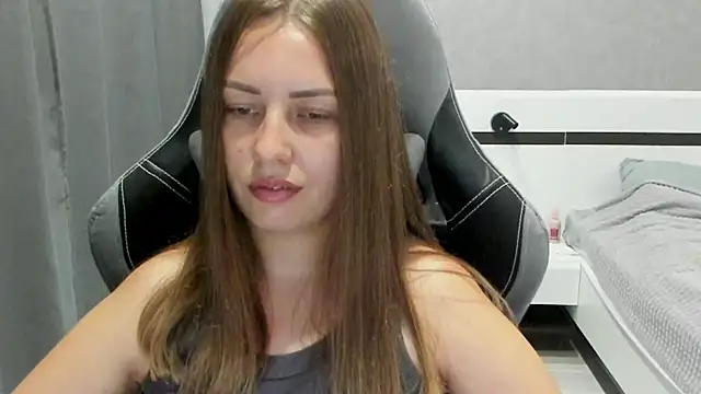Mia_shy1's Live XXX Chat