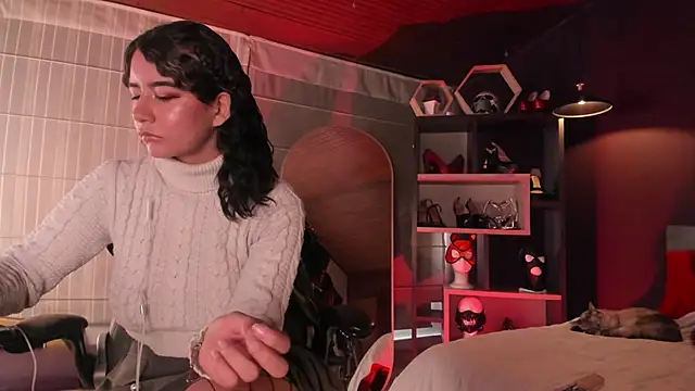 Moony_14 Live XXX Chat