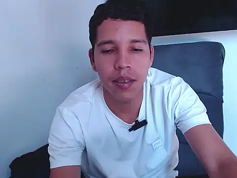 loggganfross – webcam-show