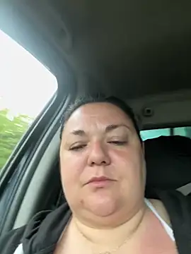 MikyVesela Chat XXX live