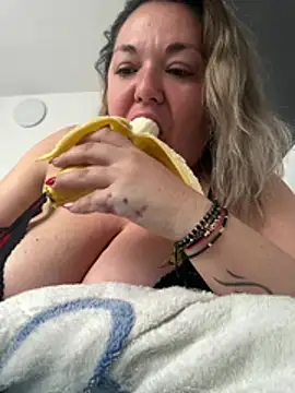 MikyVesela's Live XXX Chat