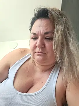 MikyVesela Live XXX-Chat