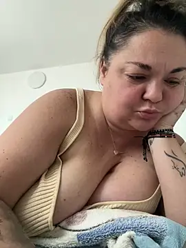 دردشة MikyVesela الجنسية المباشرة