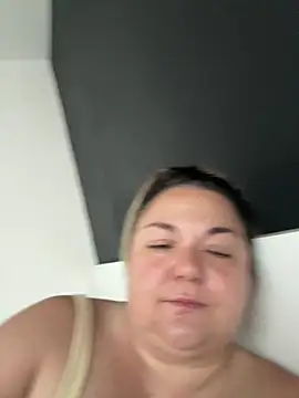 MikyVesela – Live XXX-chat