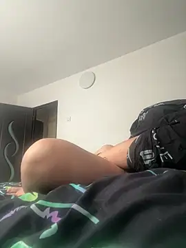 MikyVesela 现场XXX聊天