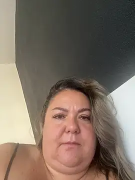 MikyVesela Live XXX-chat