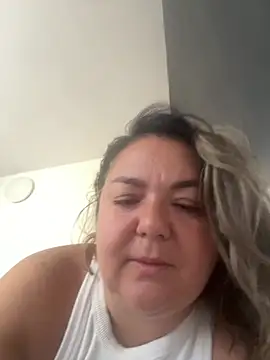 MikyVesela's Live XXX Chat