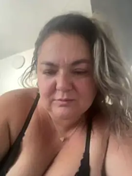 MikyVesela's Live XXX Chat