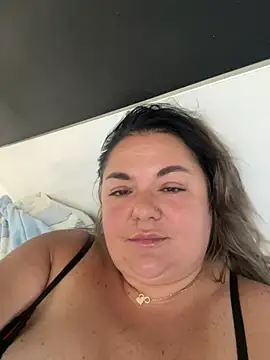 MikyVesela Adlı Modelin Canlı XXX Sohbeti