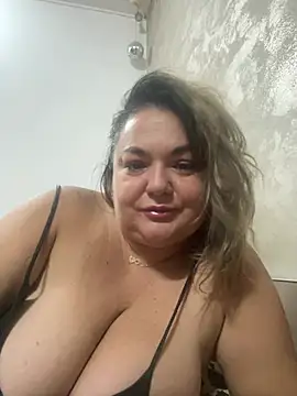 دردشة MikyVesela الجنسية المباشرة