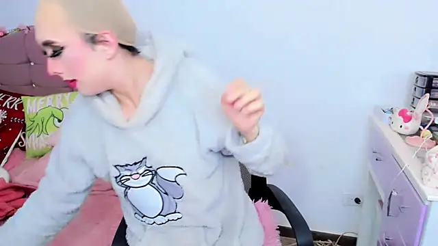 Bella_Emmy's Webcam Show