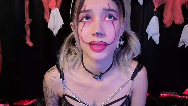 Show modela BellaOdisea na web-kameri