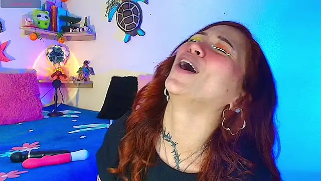 alisson_zafiro_'s Live XXX Chat