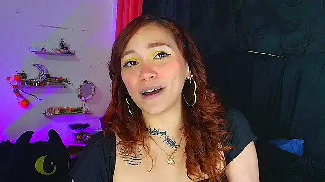 alisson_zafiro_'s Live XXX Chat
