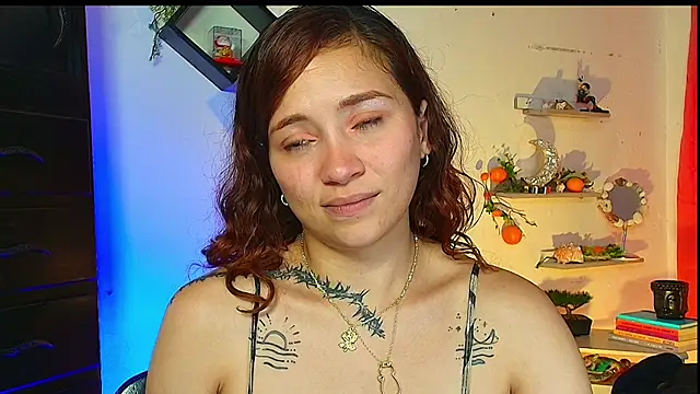 alisson_zafiro_'s Webcam Show