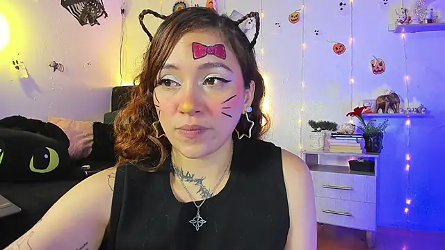 alisson_zafiro_のライブXXXチャット