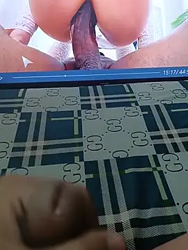 chicuong97's Webcam Show