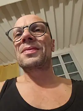 wedge75 Show in webcam