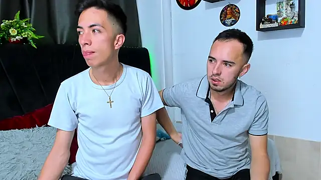 Show de big-dicktop23 na webcam
