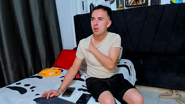 הופעת וובקאם של big-dicktop23