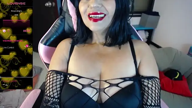 Chat +18 de paolagomez_ ao vivo
