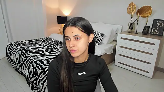 Chat +18 de Jasmine_Stewart ao vivo