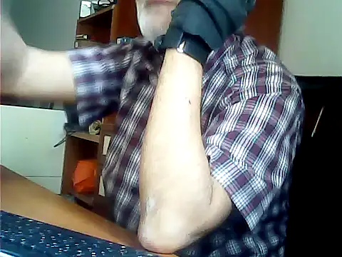 zormen355's Webcam Show